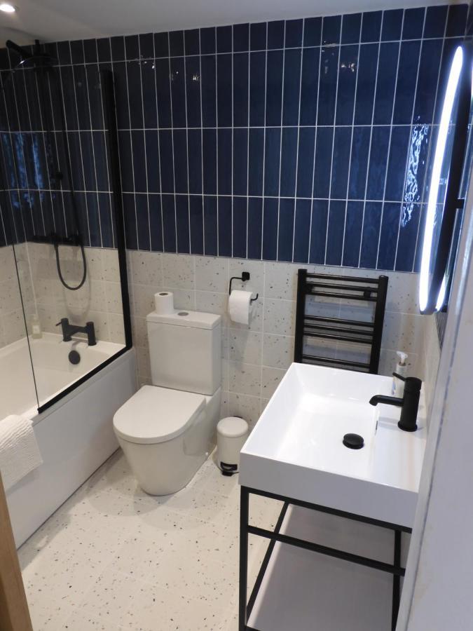Fabulous Ground Floor Apt Adjacent To Beach ロスナイグル エクステリア 写真